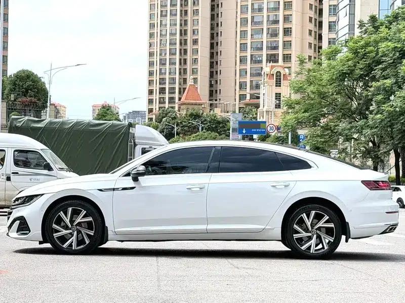 Volkswagen CC 2021 380TSI Striking Edition — миниатюра 3