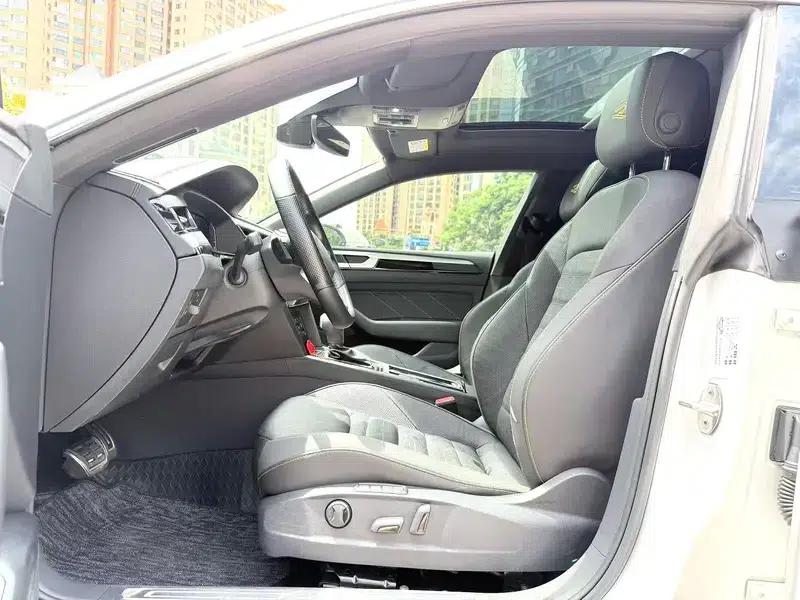 Volkswagen CC 2021 380TSI Striking Edition — миниатюра 8