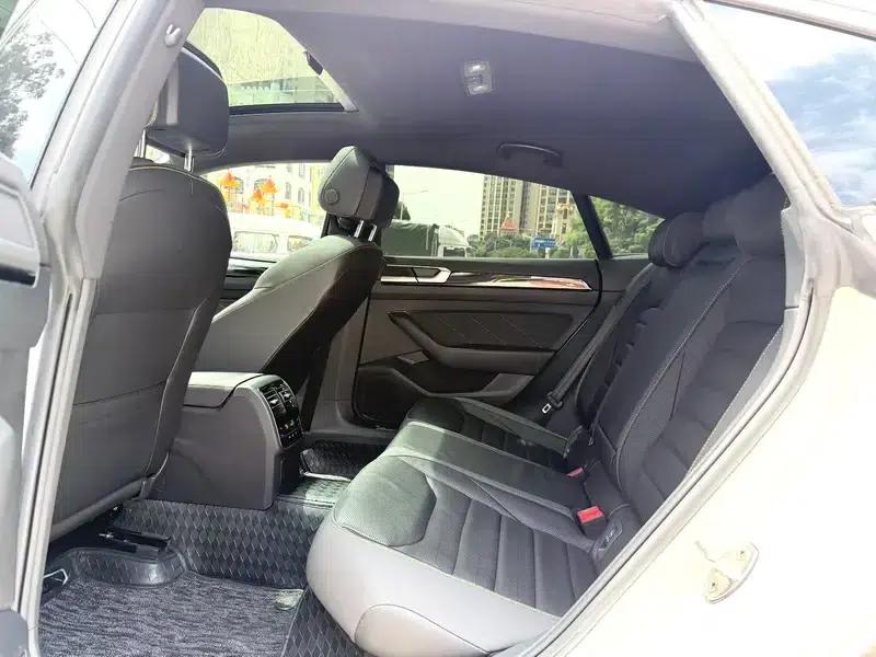 Volkswagen CC 2021 380TSI Striking Edition — миниатюра 9