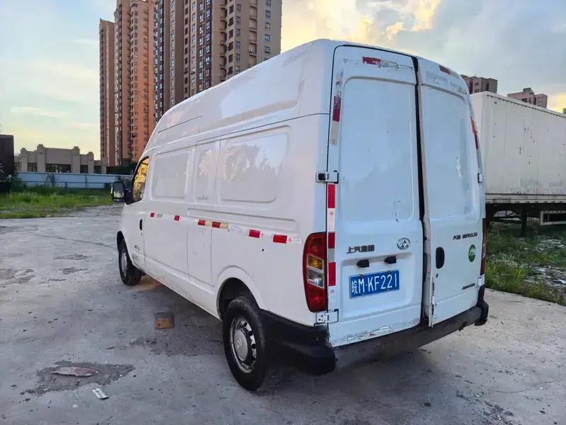 Xintu V80 2016 2.5T Manual Front-Wheel Drive 3-Seater Factory Custom Edition — миниатюра 4