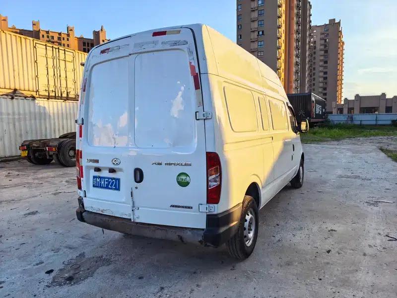 Xintu V80 2016 2.5T Manual Front-Wheel Drive 3-Seater Factory Custom Edition — миниатюра 6