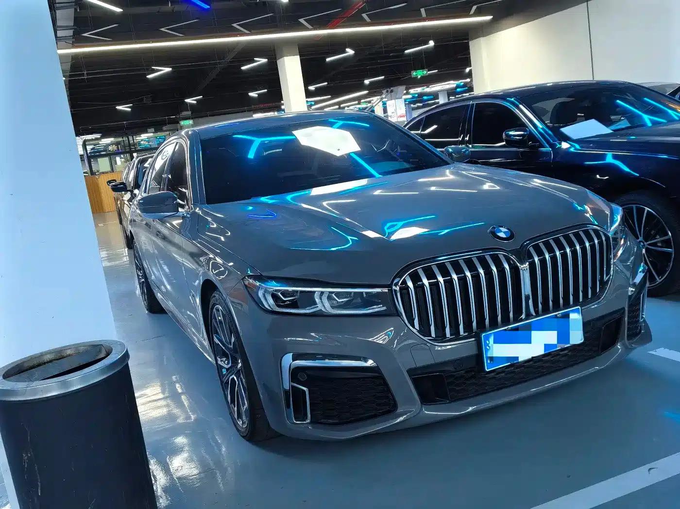 2021 BMW 7 Series 740Li Leading Edition M Sport Package — миниатюра 3