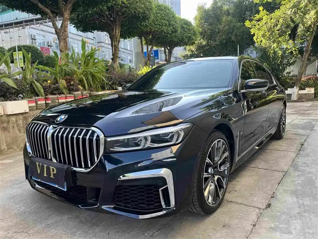2021 BMW 7 Series 740Li Leading Edition M Sport Package — миниатюра 3