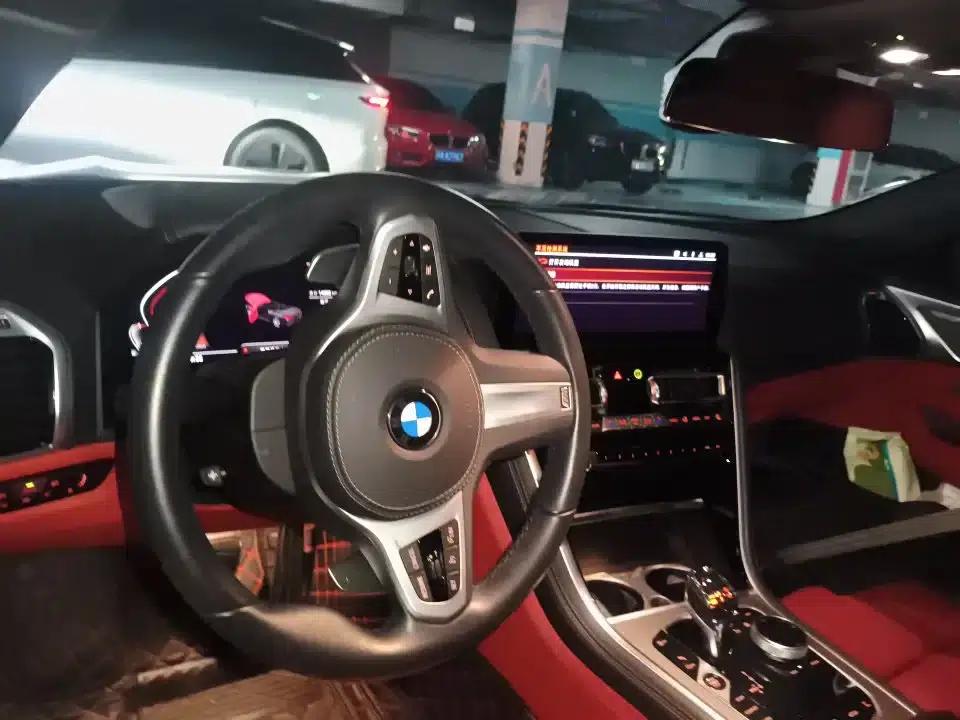 2022 BMW 8 Series 840i Convertible Coupe M Sport Package — миниатюра 5
