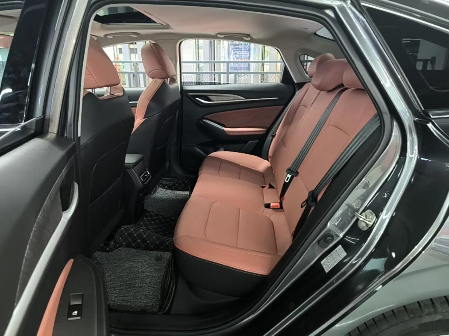 CHANGAN Eado 2025 PLUS 1.4T Dual-Clutch High-Energy Version — миниатюра 29