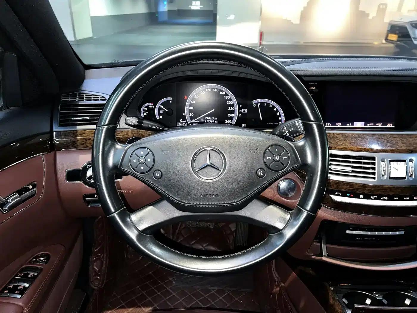 Mercedes-Benz S-Class 2012 S 300 L Grand Edition — миниатюра 17