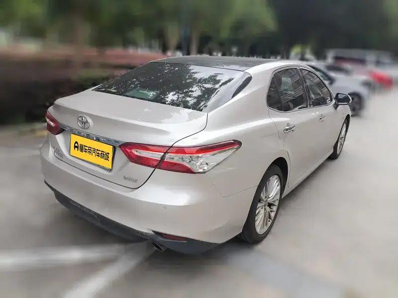 2018 Camry 2.5G Luxury Edition — миниатюра 4