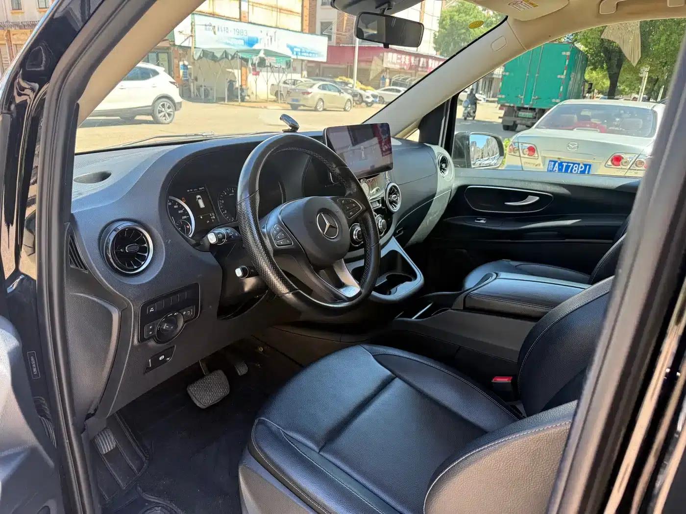 Vito 2021 2.0T Business Edition 7-seater — миниатюра 4