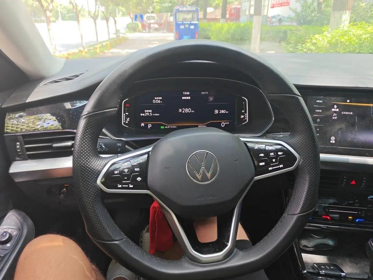 Volkswagen Passat 2023 330TSI Starry Elite Edition — миниатюра 10