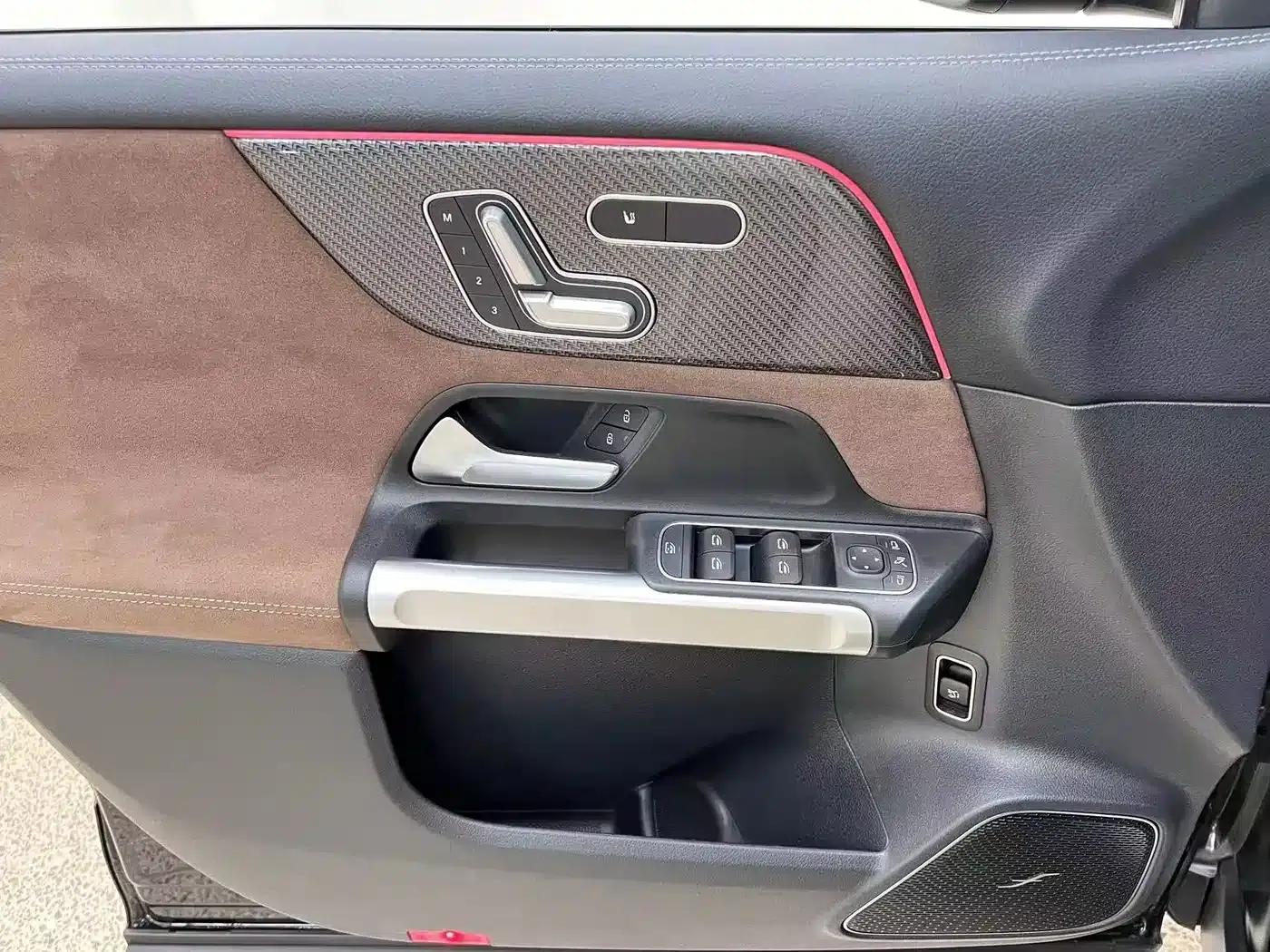 2024 Mercedes-Benz GLB AMG 35 4MATIC — миниатюра 12