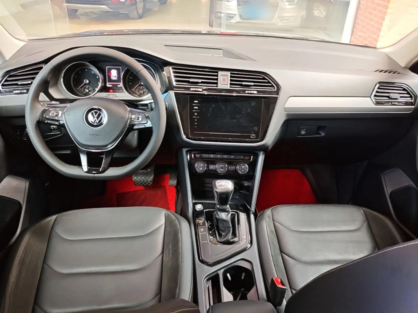 Volkswagen Tiguan L 2021 330TSI Automatic Two-Wheel Drive Smart Edition — миниатюра 12