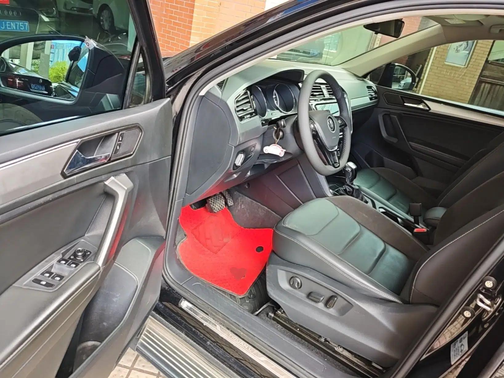 Volkswagen Tiguan L 2021 330TSI Automatic Two-Wheel Drive Smart Edition — миниатюра 18