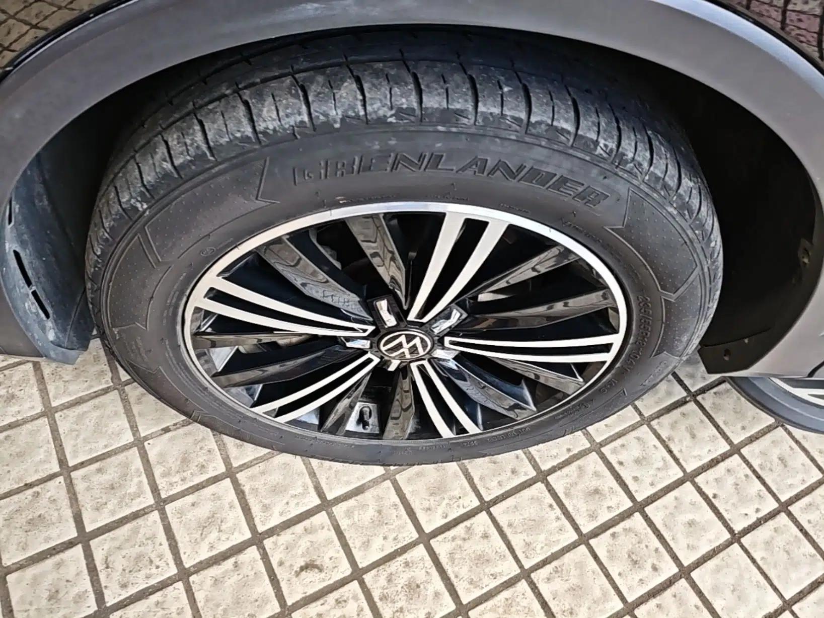Volkswagen Tiguan L 2021 330TSI Automatic Two-Wheel Drive Smart Edition — миниатюра 10