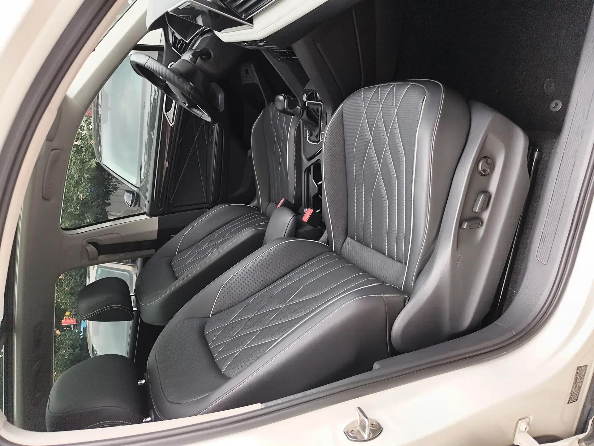 Volkswagen Tiguan L 2022 330TSI Automatic Two-Wheel Drive Smart Edition — миниатюра 13