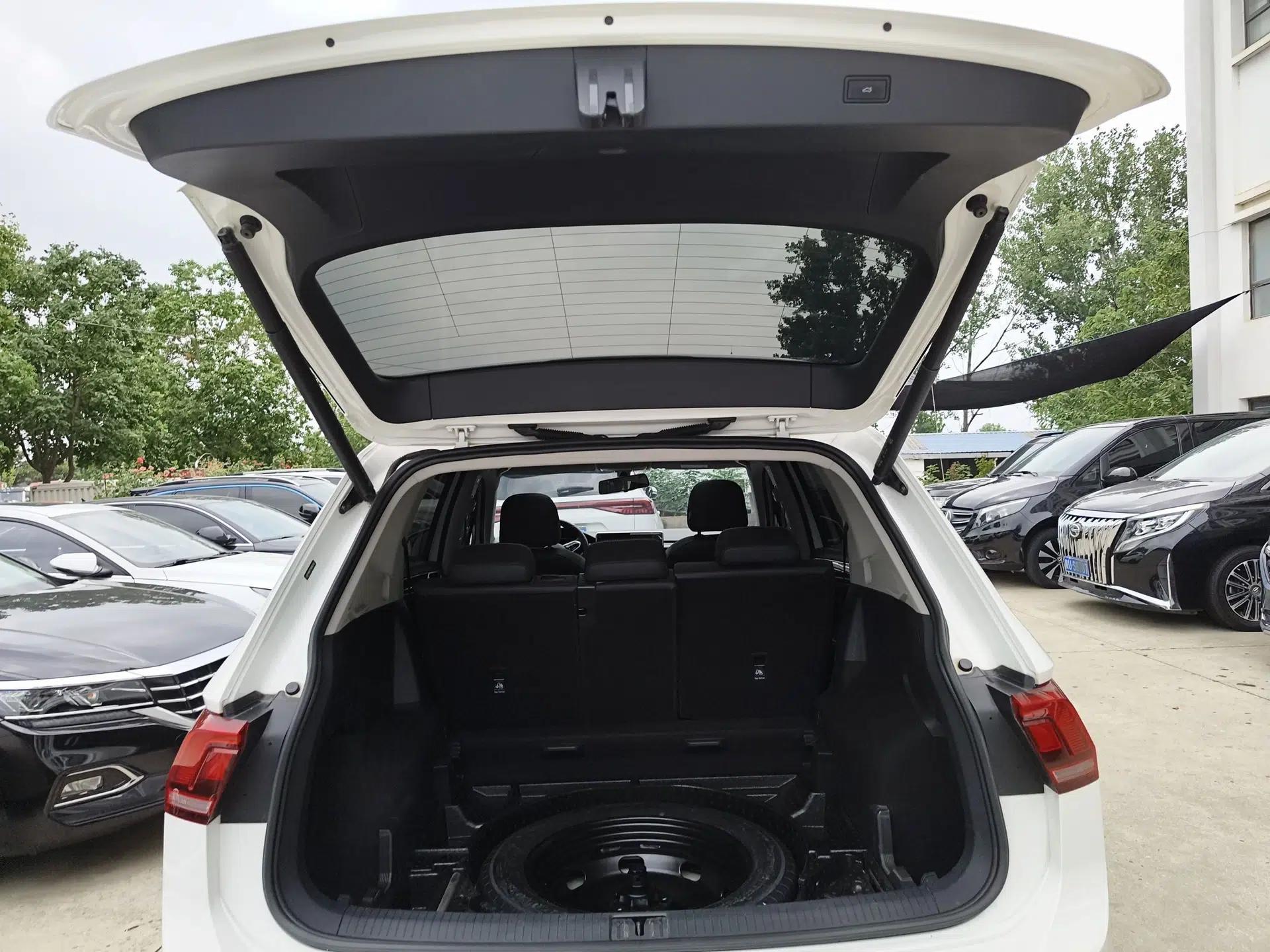 Volkswagen Tiguan L 2022 330TSI Automatic Two-Wheel Drive Smart Edition — миниатюра 15