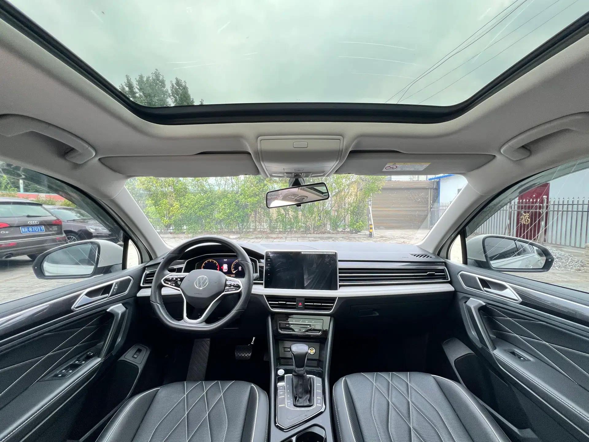 Volkswagen Tiguan L 2022 330TSI Automatic Two-Wheel Drive Smart Edition — миниатюра 18