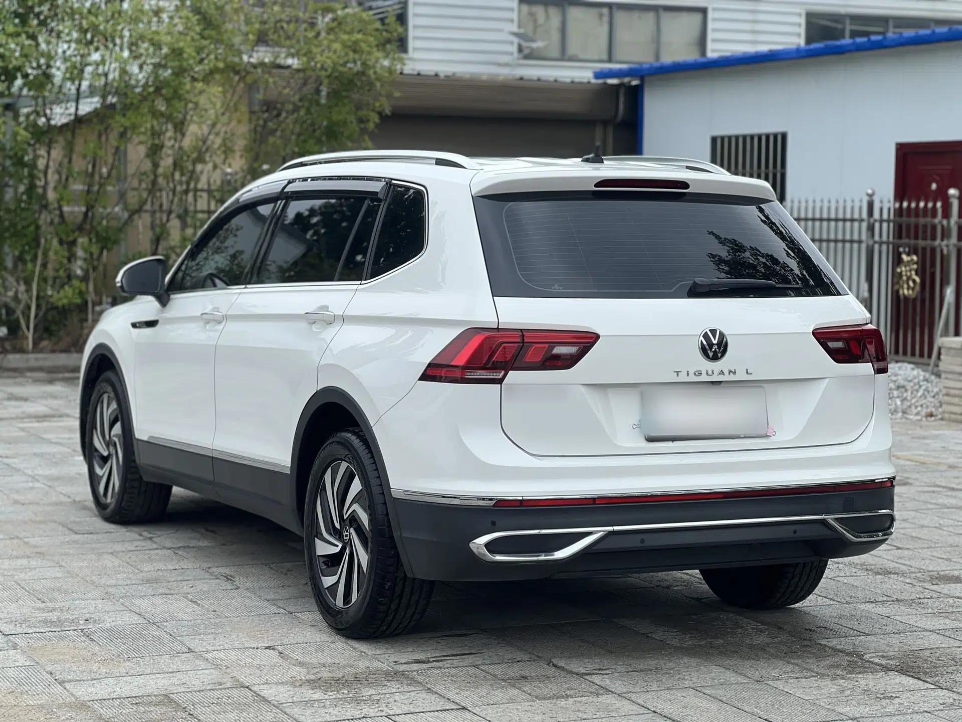 Volkswagen Tiguan L 2022 330TSI Automatic Two-Wheel Drive Smart Edition — миниатюра 5