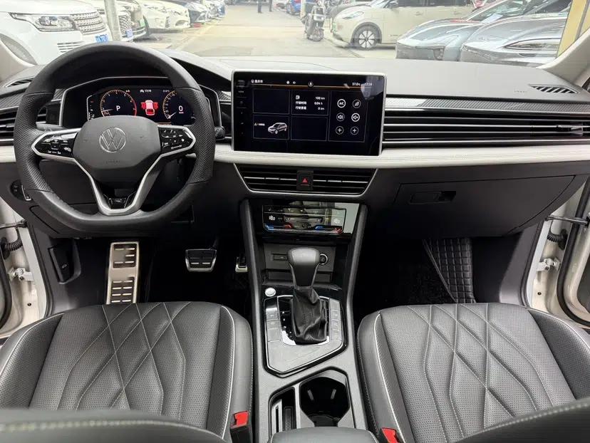 Volkswagen Tiguan L 2022 330TSI Automatic Two-Wheel Drive R-Line Enhanced Edition — миниатюра 20