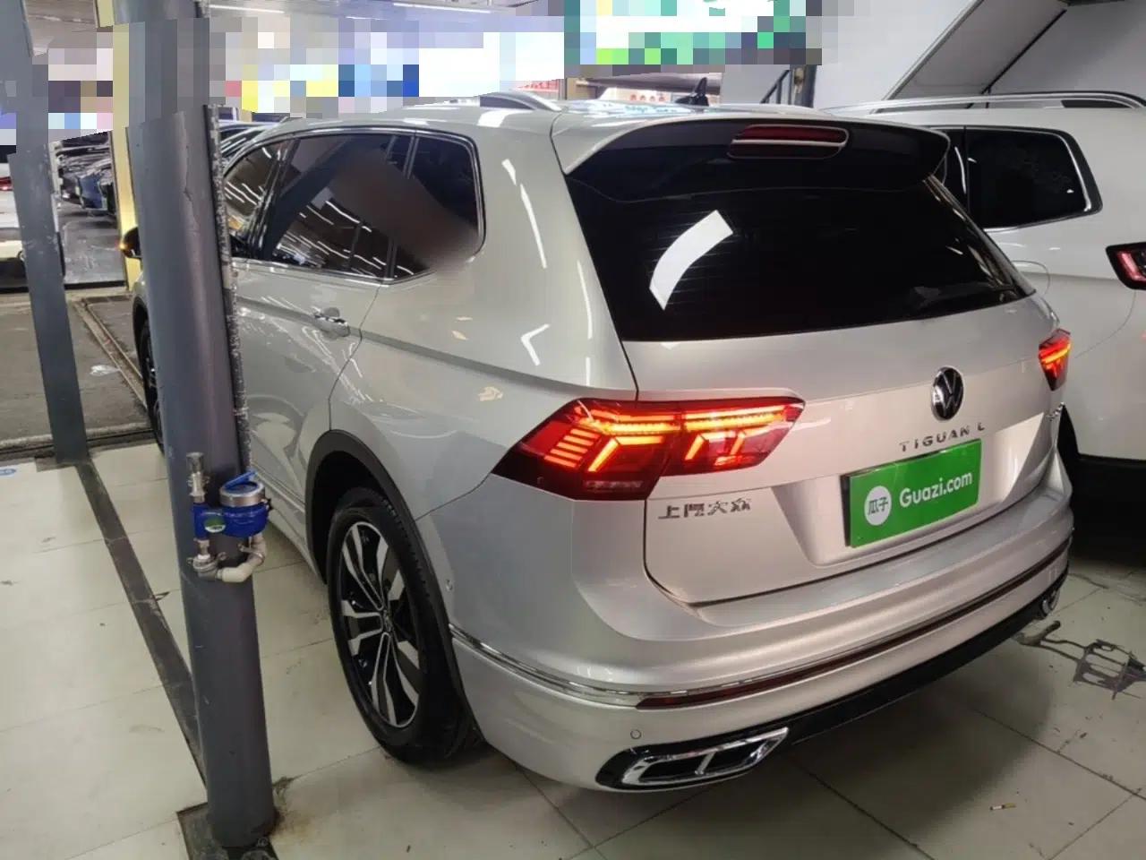 Volkswagen Tiguan L 2022 330TSI Automatic Two-Wheel Drive R-Line Enhanced Edition — миниатюра 4