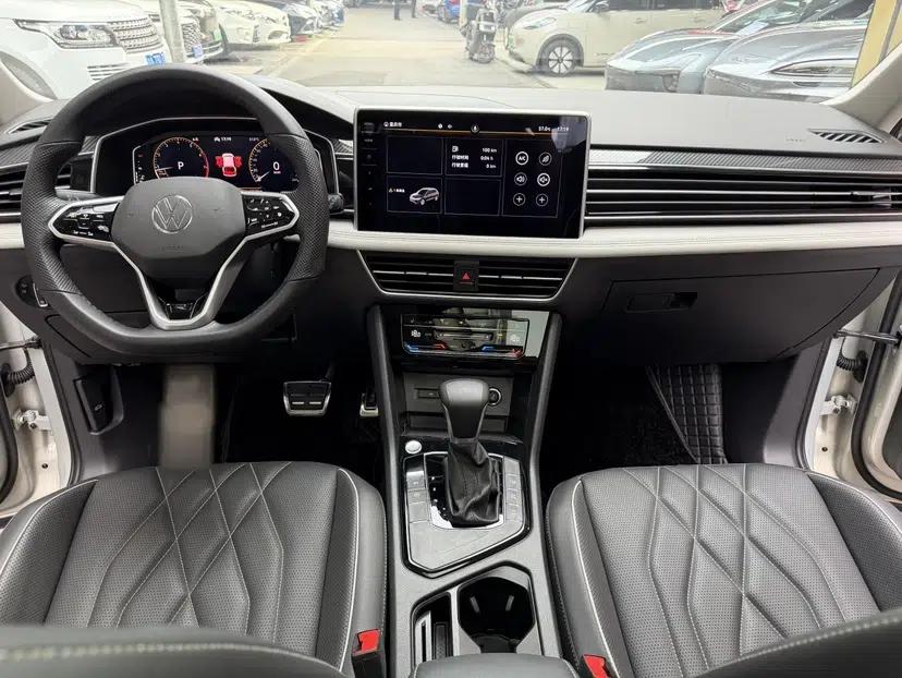 Volkswagen Tiguan L 2022 330TSI Automatic Two-Wheel Drive R-Line Enhanced Edition — миниатюра 37