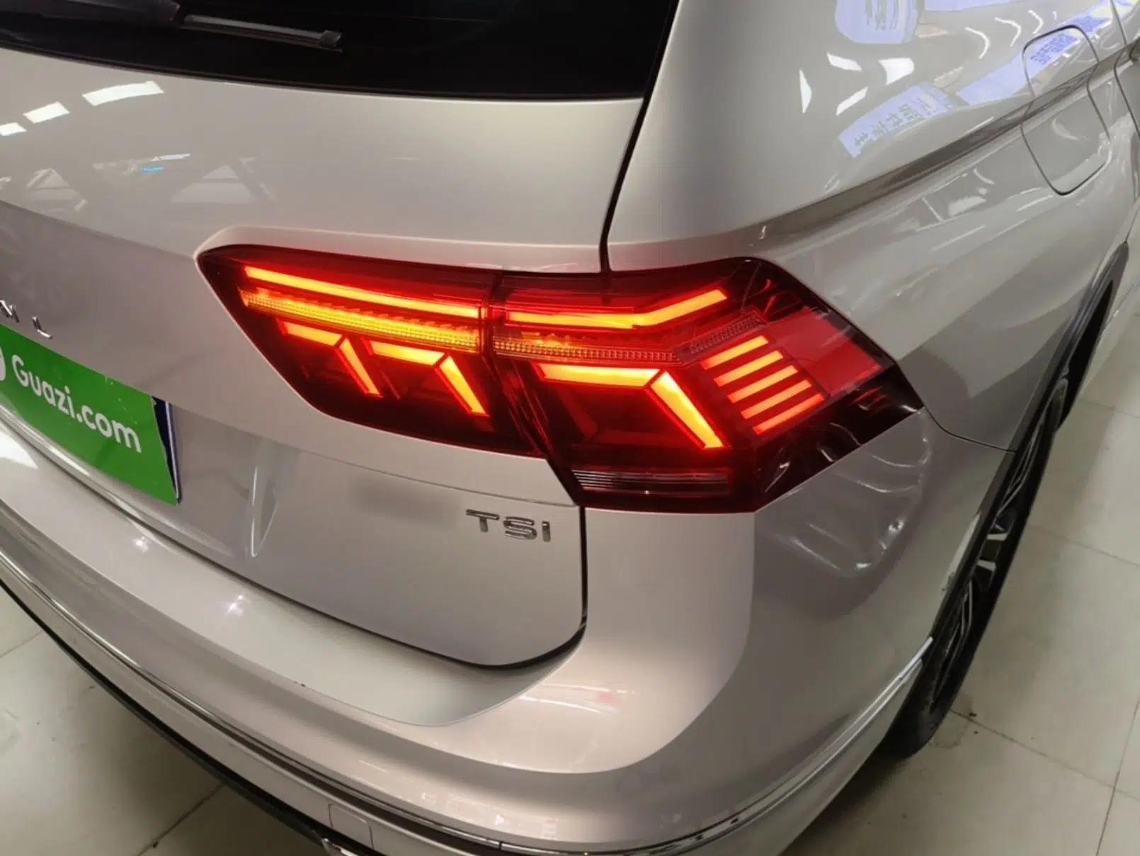 Volkswagen Tiguan L 2022 330TSI Automatic Two-Wheel Drive R-Line Enhanced Edition — миниатюра 9