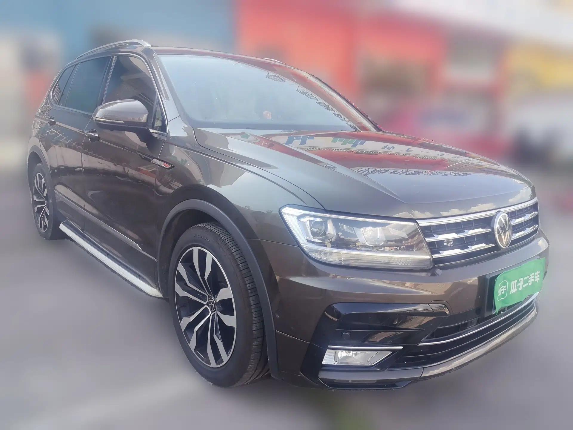 Volkswagen Tiguan L 2021 330TSI Automatic Two-Wheel Drive R-Line Enhanced Edition — миниатюра 3