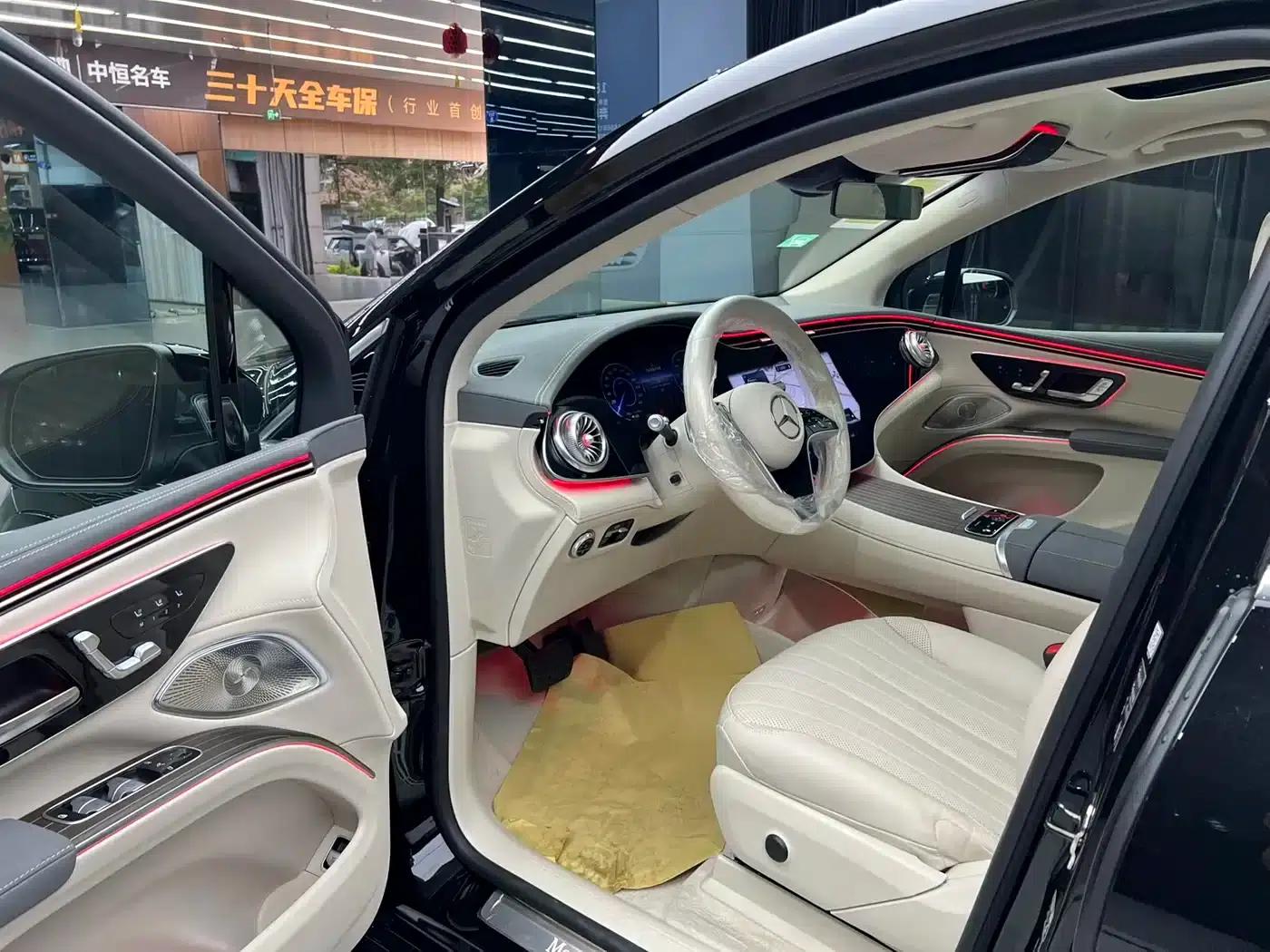 Mercedes-Benz EQS SUV 2025 500 4MATIC — миниатюра 8