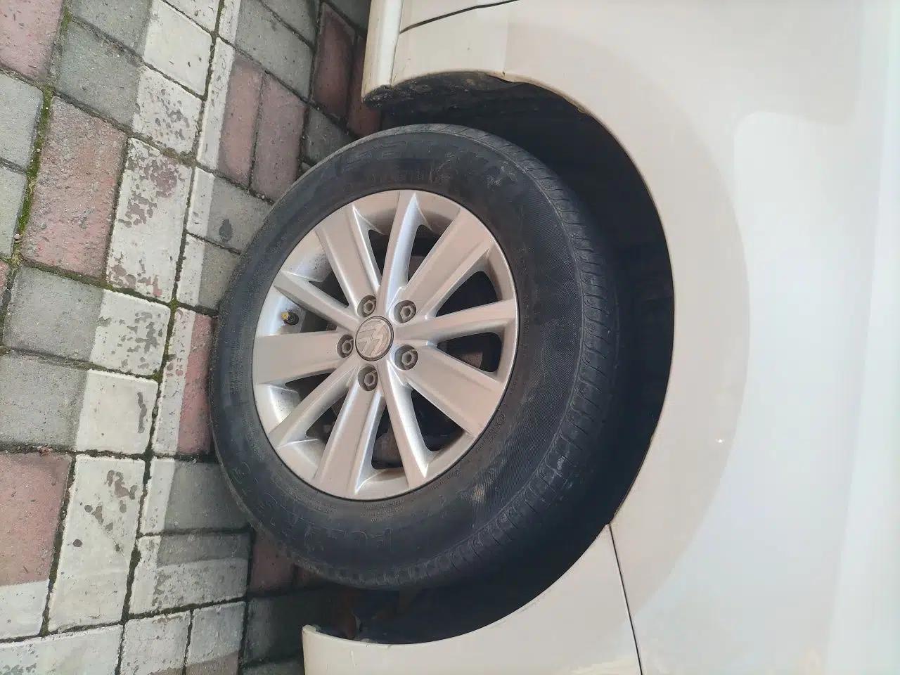 Volkswagen Polo 2014 1.4L Manual Fashion Edition — миниатюра 8