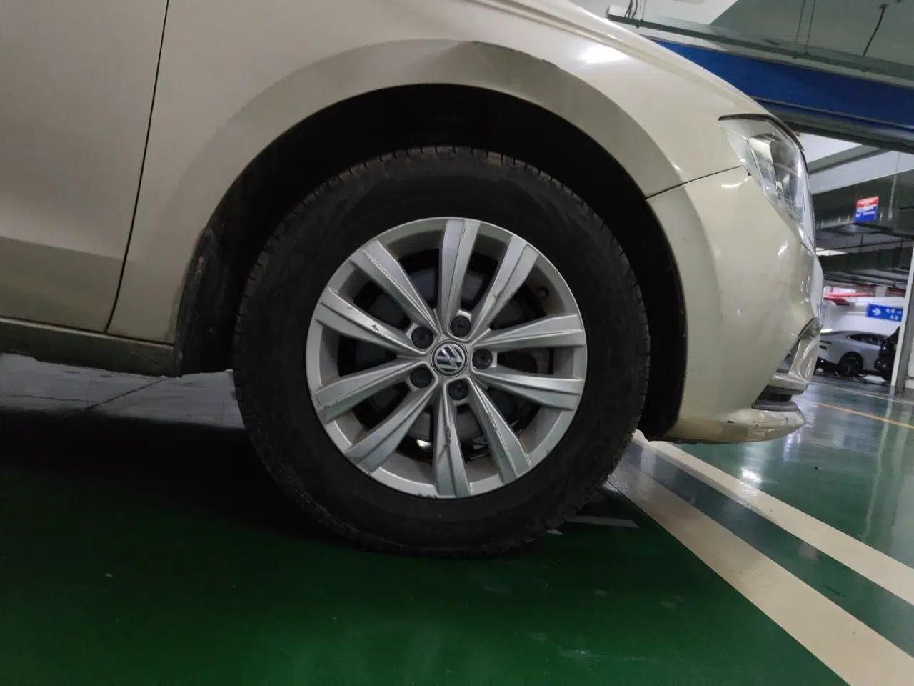 Volkswagen Bora 2016 1.6L Automatic Fashion Model — миниатюра 5