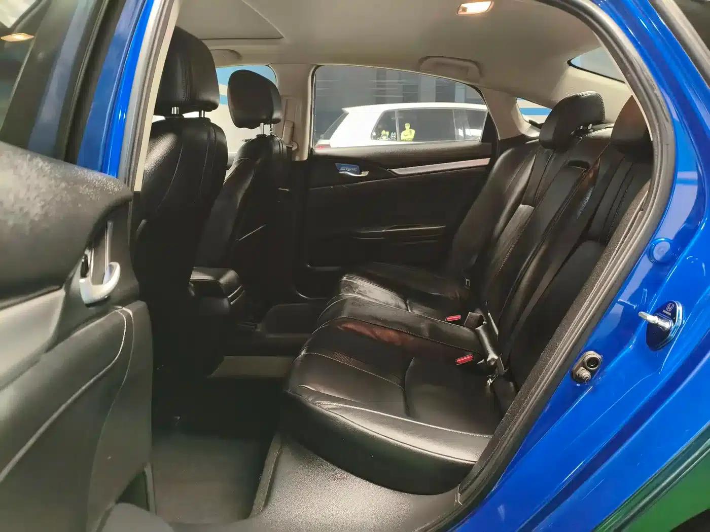 2016 Civic 220TURBO CVT Premium Edition — миниатюра 12