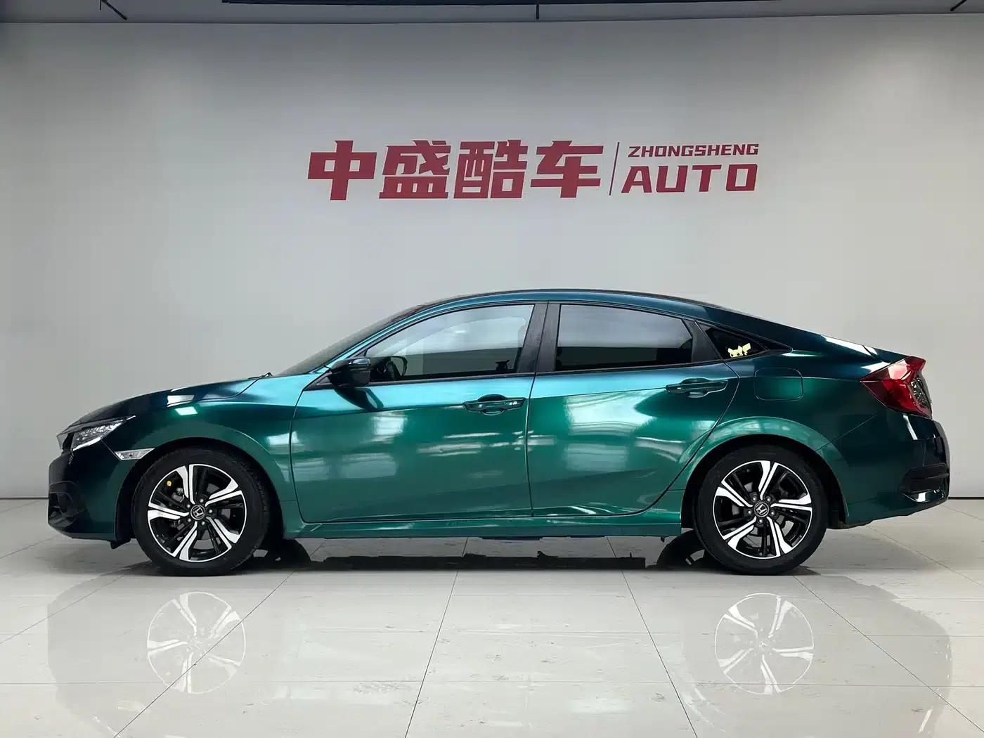 2016 Civic 220TURBO CVT Premium Edition — миниатюра 15