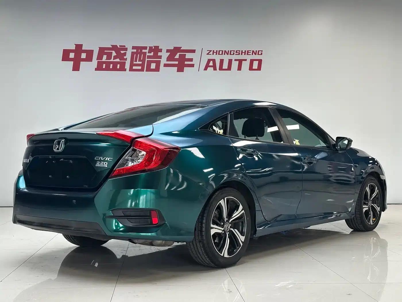 2016 Civic 220TURBO CVT Premium Edition — миниатюра 21