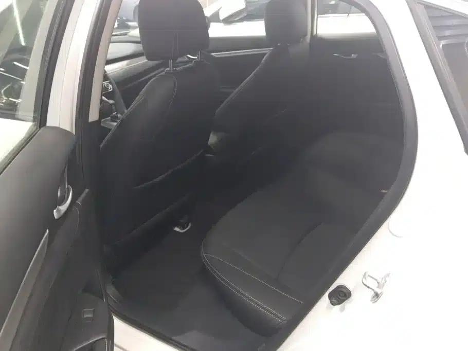 2016 Civic 220TURBO CVT Luxury Edition — миниатюра 11
