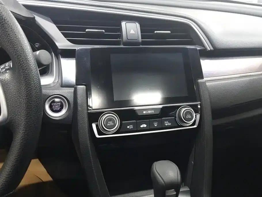 2016 Civic 220TURBO CVT Luxury Edition — миниатюра 13