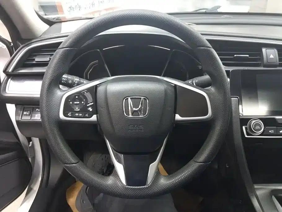 2016 Civic 220TURBO CVT Luxury Edition — миниатюра 15