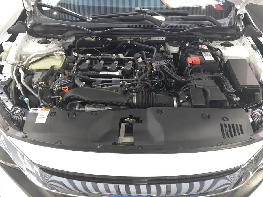 2016 Civic 220TURBO CVT Luxury Edition — миниатюра 10
