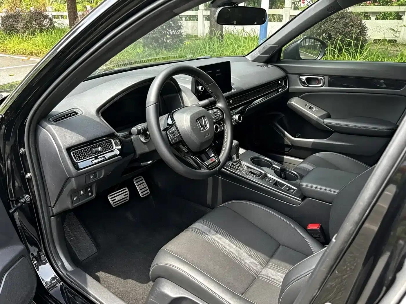 2025 Civic 240TURBO CVT Smart Pro — миниатюра 3