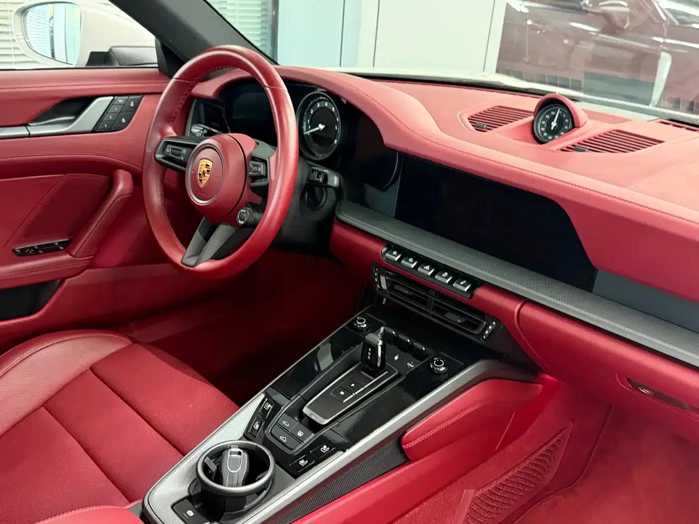 2022 Porsche 911 Carrera 3.0T — миниатюра 3