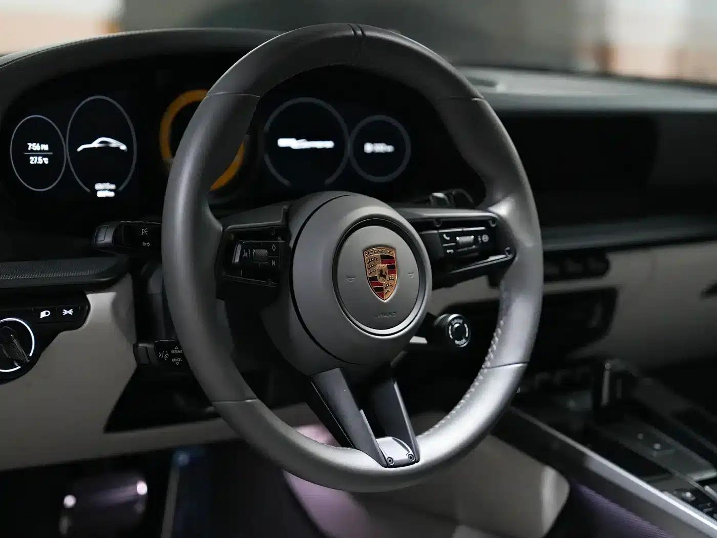 2023 Porsche 911 Carrera 3.0T — миниатюра 7
