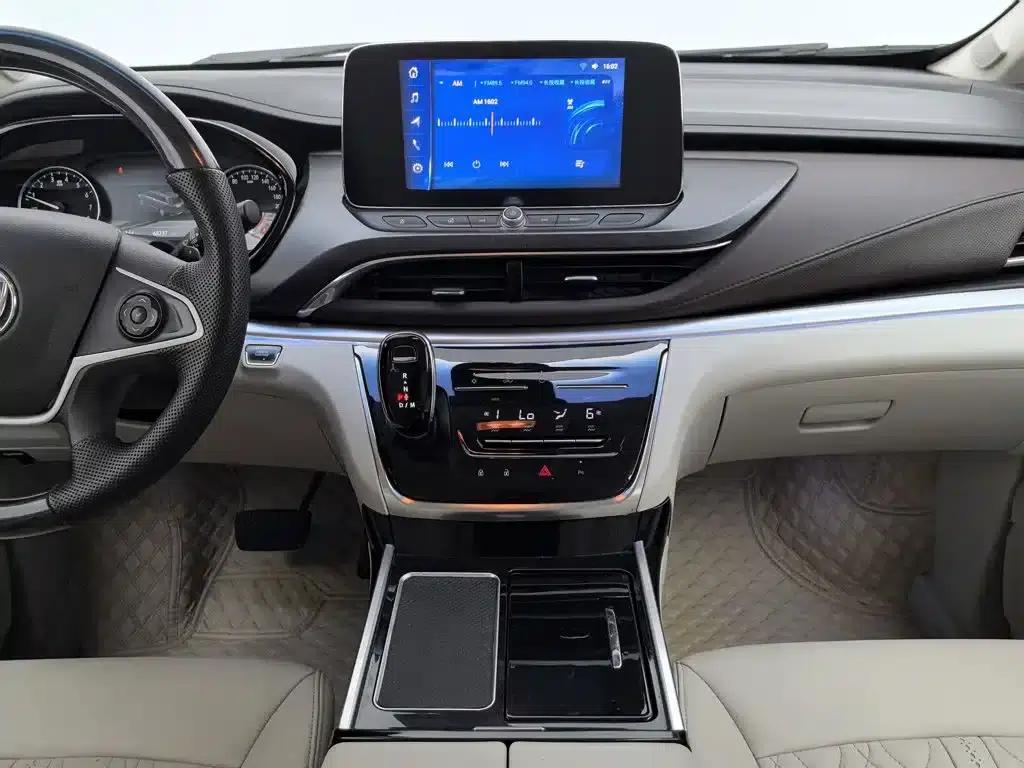 Buick GL8 2022 Land Business Class 652T Comfort — миниатюра 12