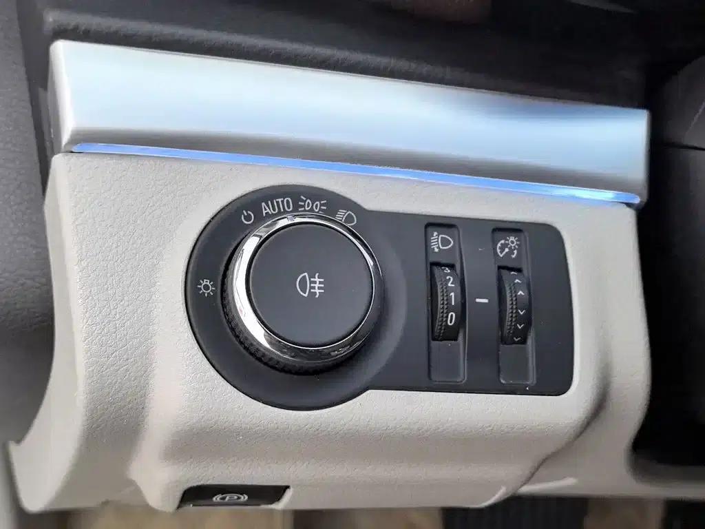 Buick GL8 2022 Land Business Class 652T Comfort — миниатюра 21