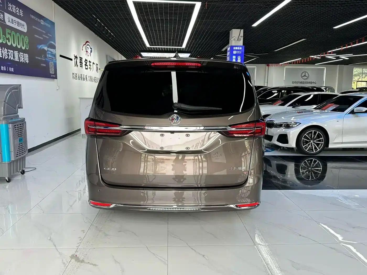 Buick GL8 2023 Land Business Class 652T Luxury — миниатюра 8