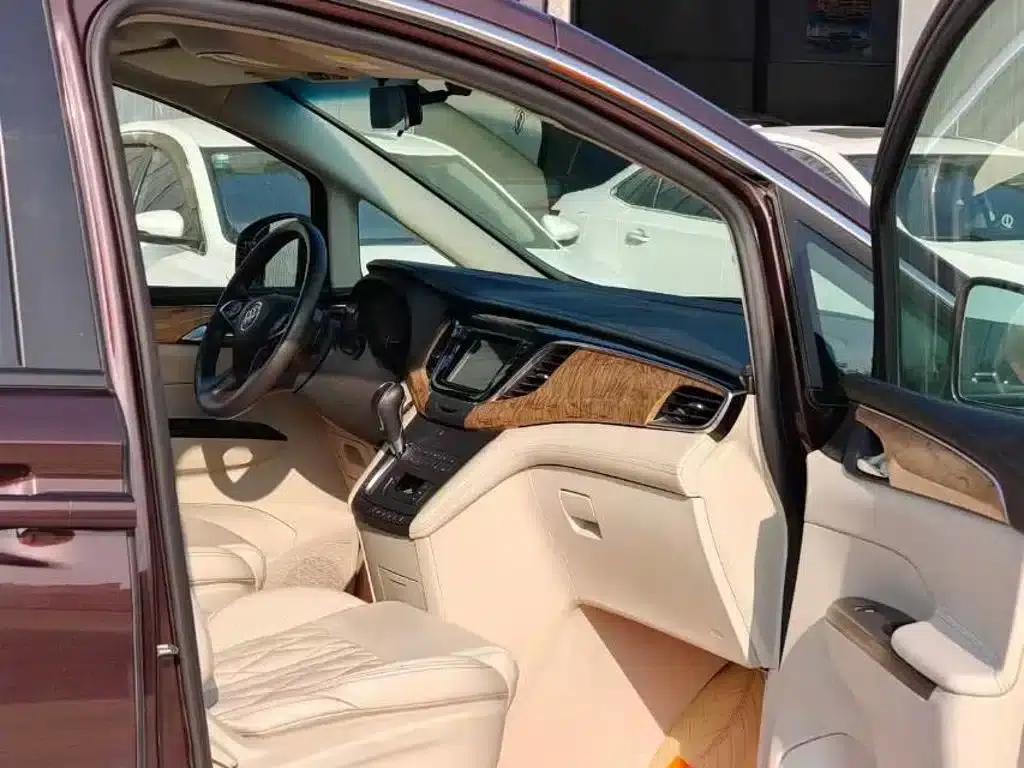 Buick GL8 2017 ES 28T Comfort Model (National V Emission Standard) — миниатюра 9