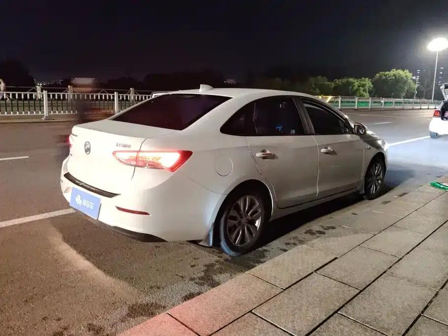 Buick Excelle 2019 15T Dual-Clutch Connected Elite Model (China VI Emission Standard) — миниатюра 3