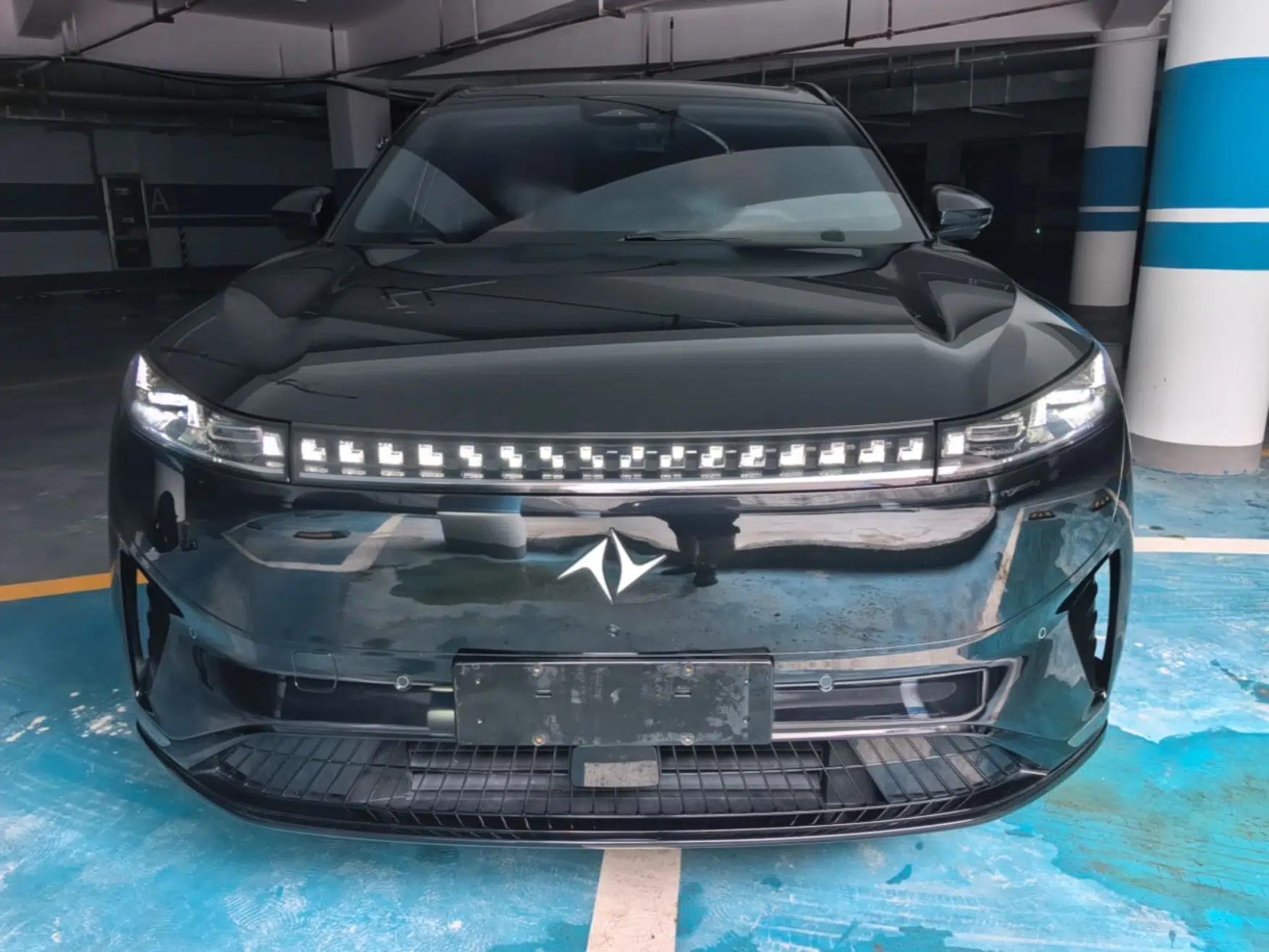 Dongfeng eπ eπ008 2025 210Ultra LikeYi Edition 6-Seater — миниатюра 2