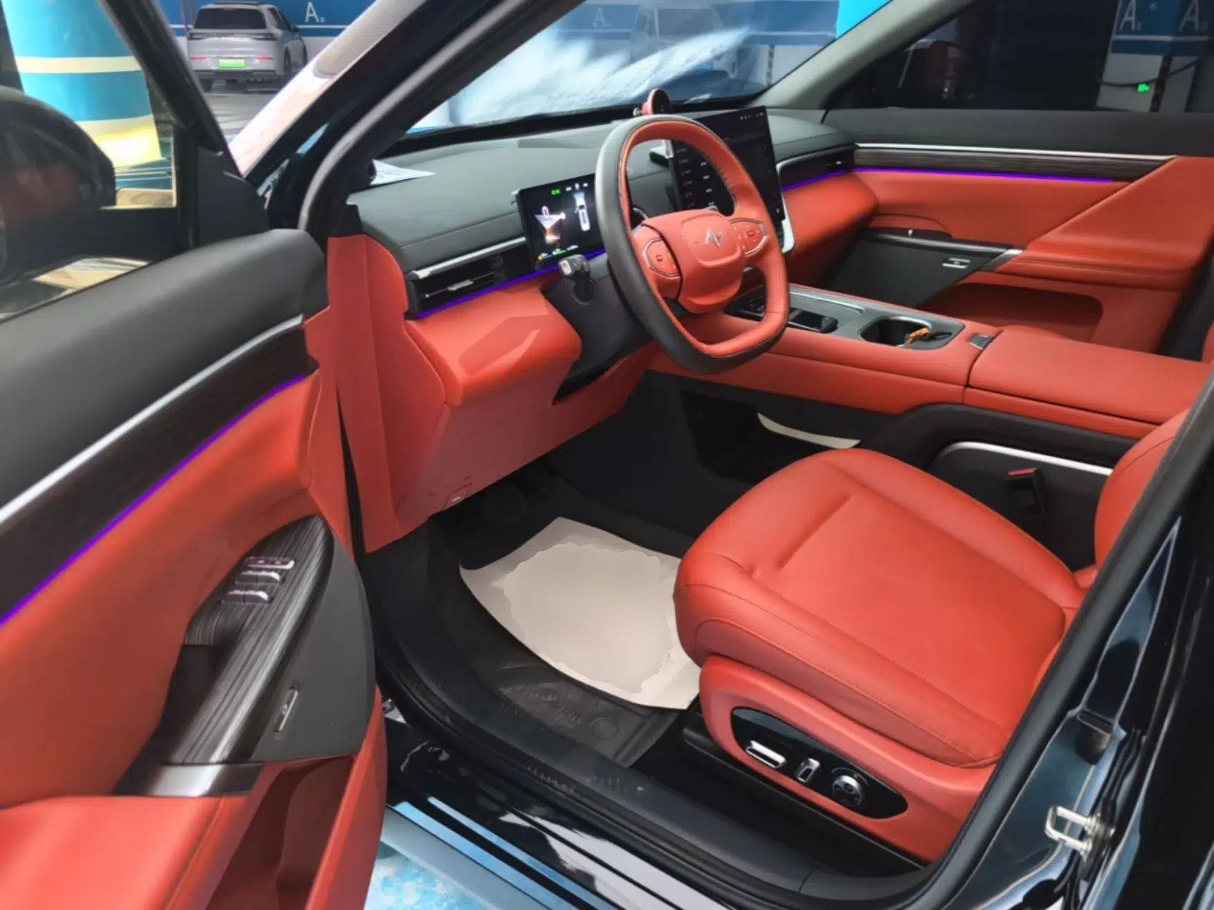 Dongfeng eπ eπ008 2025 210Ultra LikeYi Edition 6-Seater — миниатюра 18