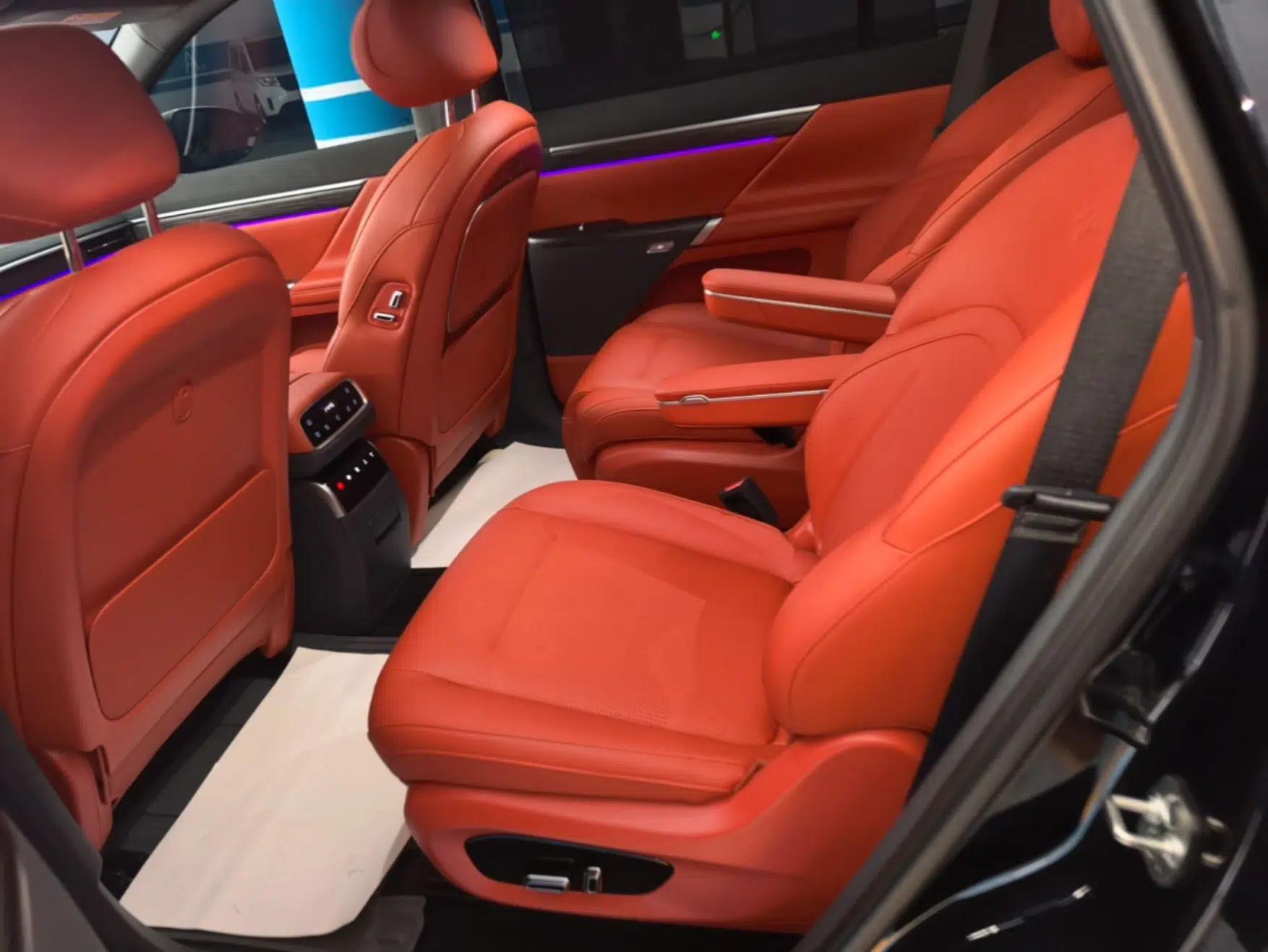 Dongfeng eπ eπ008 2025 210Ultra LikeYi Edition 6-Seater — миниатюра 20