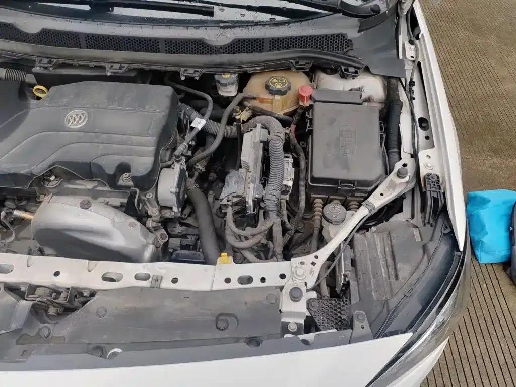 Buick Verano 2017 Sedan 15S Automatic Leading Edition — миниатюра 22