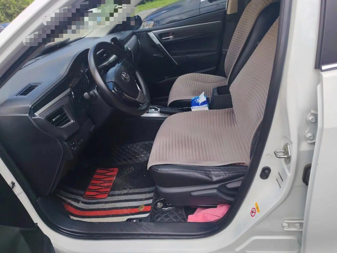 Toyota Corolla 2014 1.6L CVT GL-i Leather Edition — миниатюра 15