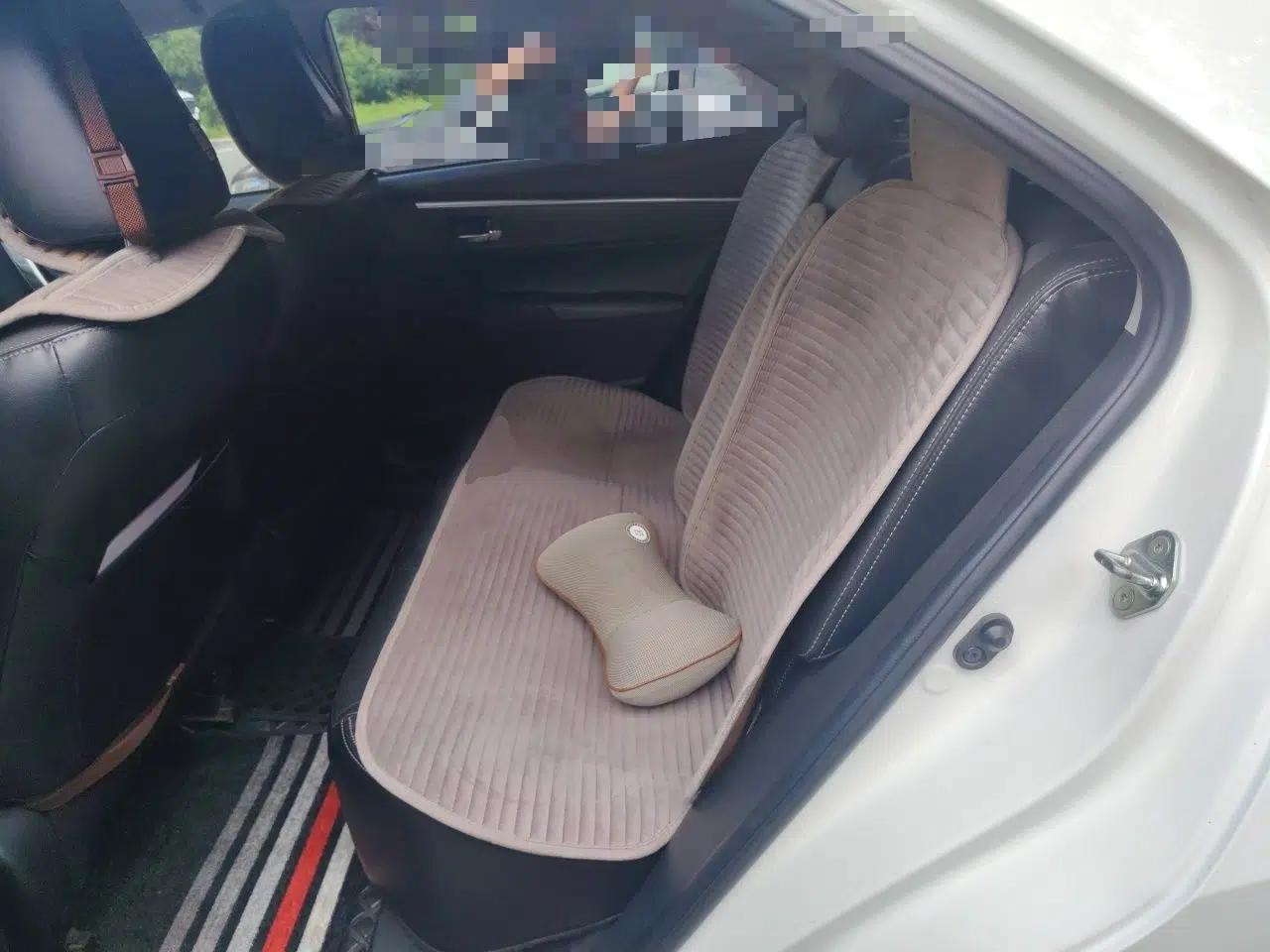 Toyota Corolla 2014 1.6L CVT GL-i Leather Edition — миниатюра 17